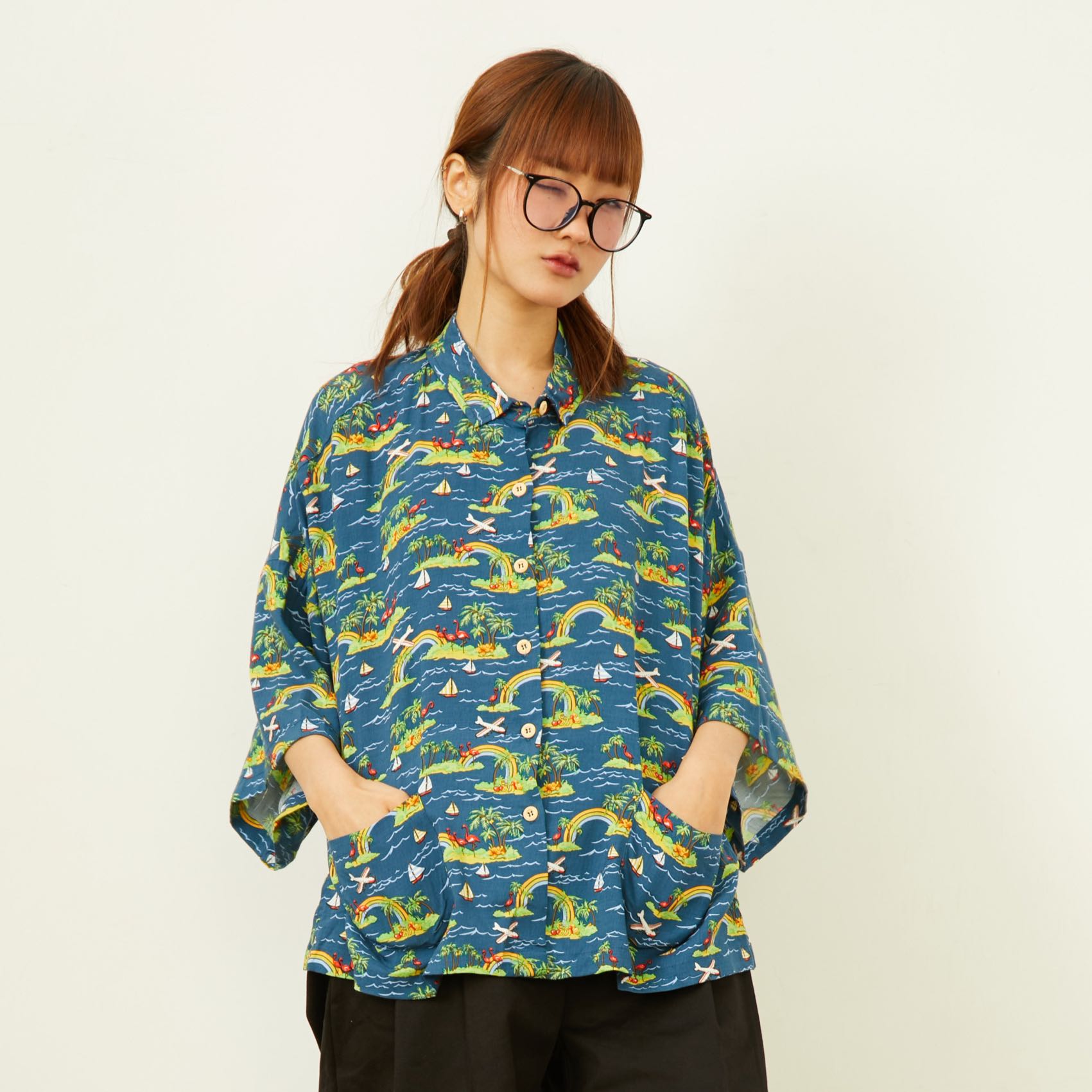 เสื้อเชิ้ตโอเวอร์ไซส์ กระเป๋าคู่ ลายฮาวาย