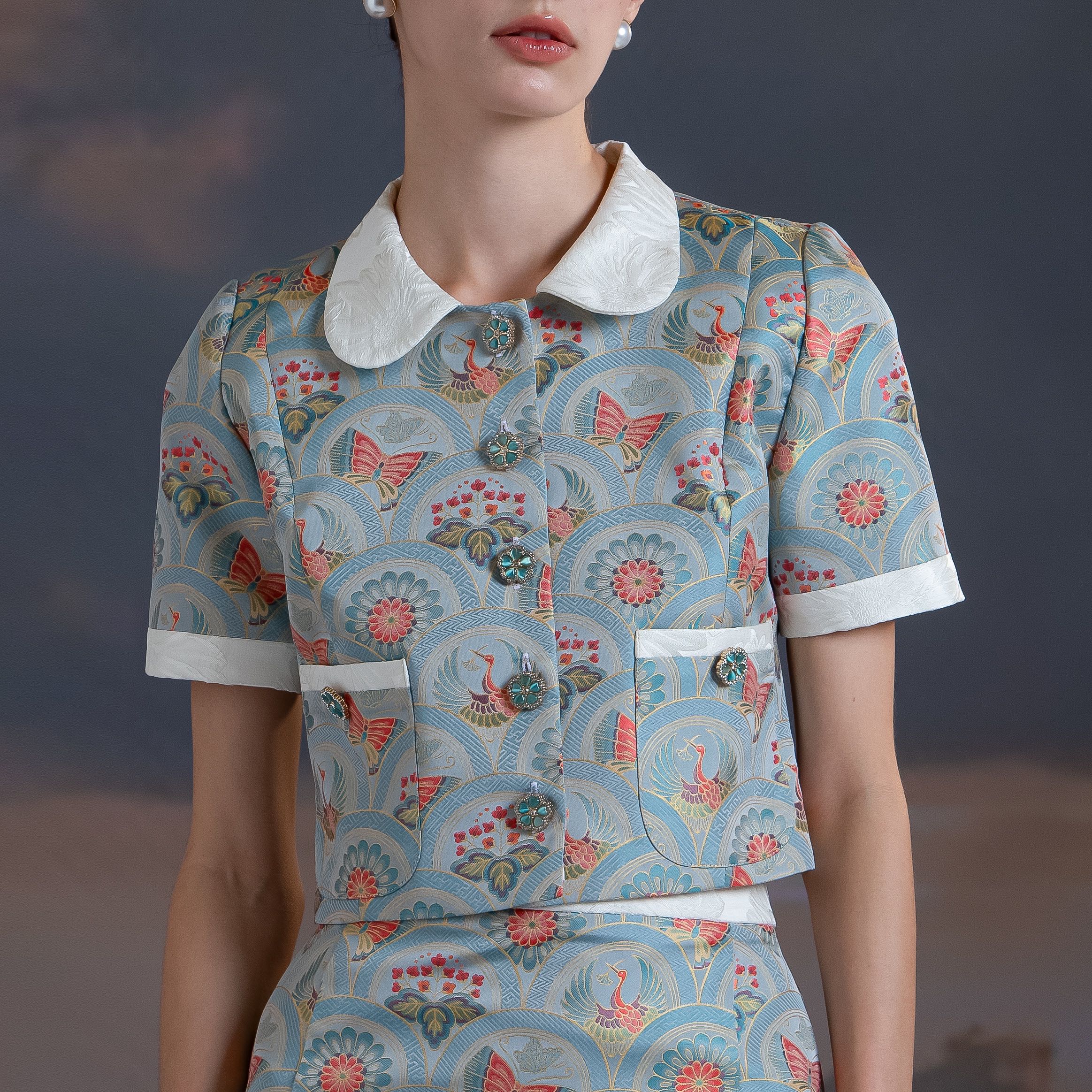Peter-Pan Collar Top