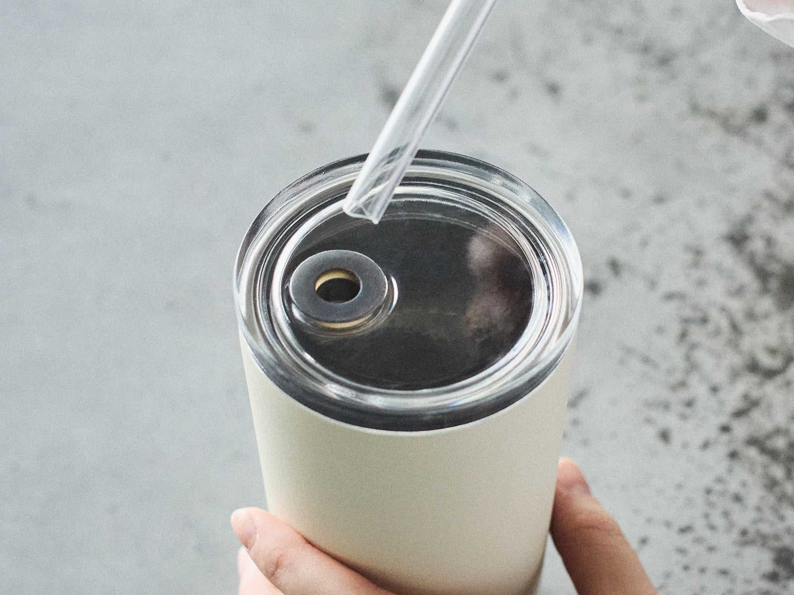 TO GO TUMBLER 480ml with straw