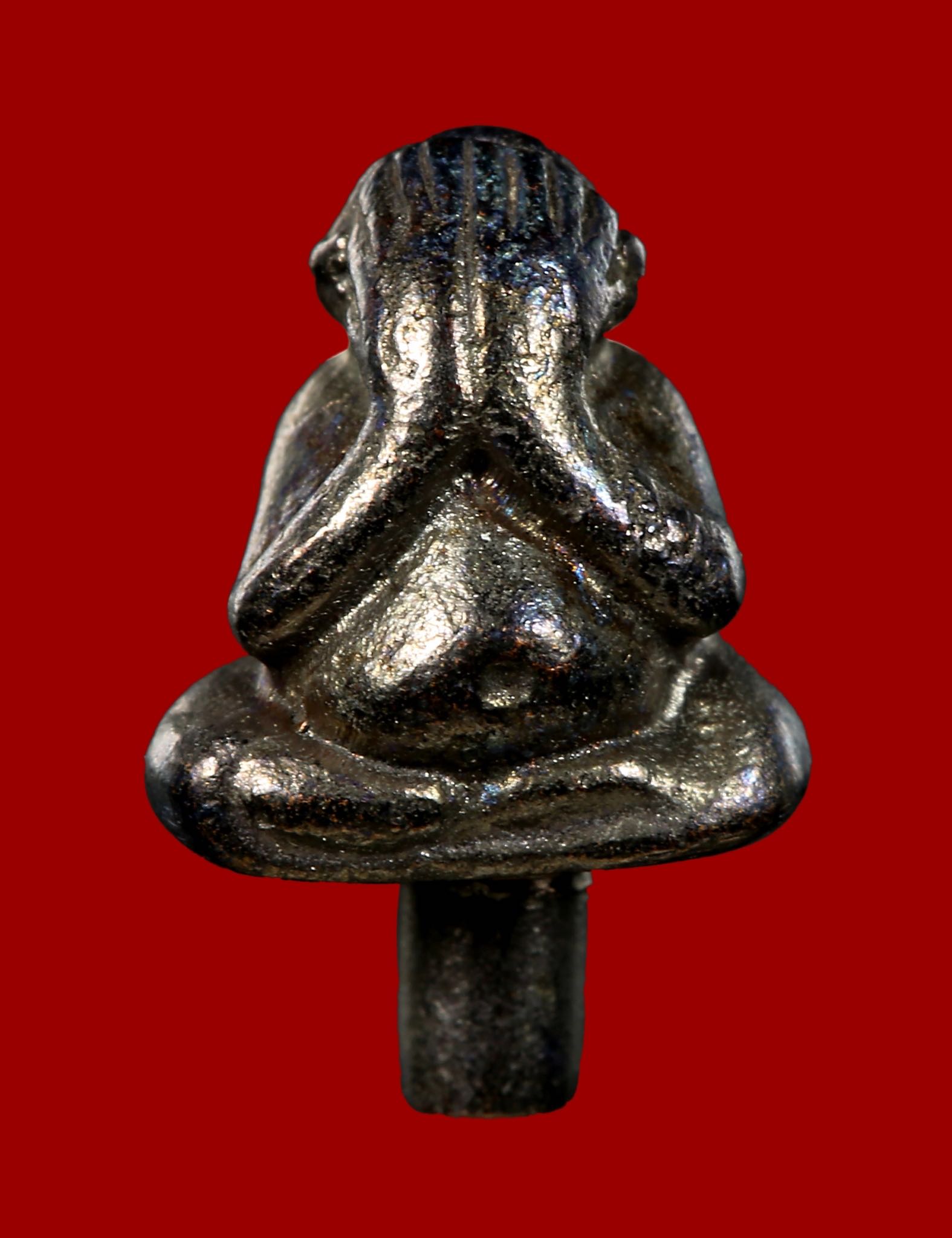 พระปิดตาชินบัญชร เนื้อสัมฤทธิ์ดำ ก้นเดือยกรรมการ