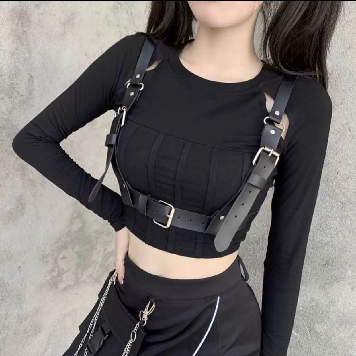 พร้อมส่ง🖤[W2]สายหนังรัดตัว ครึ่งตัว