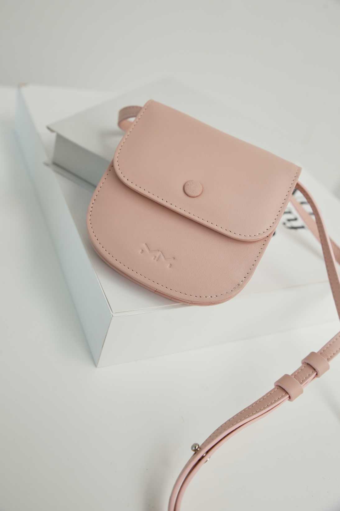 lisa. - wallet on strap - pale pink