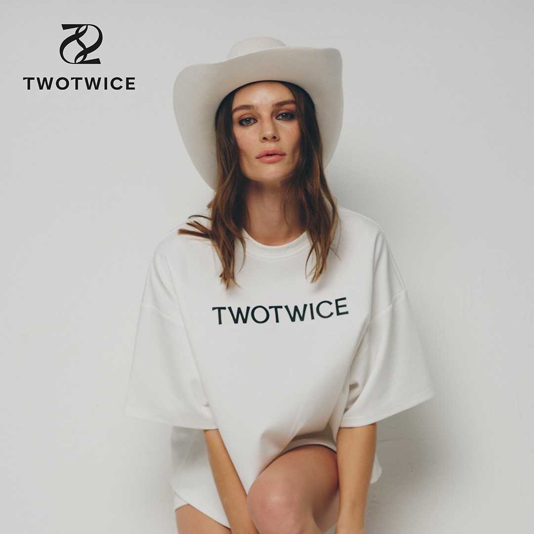 Twotwice - Twotwice logo tee
