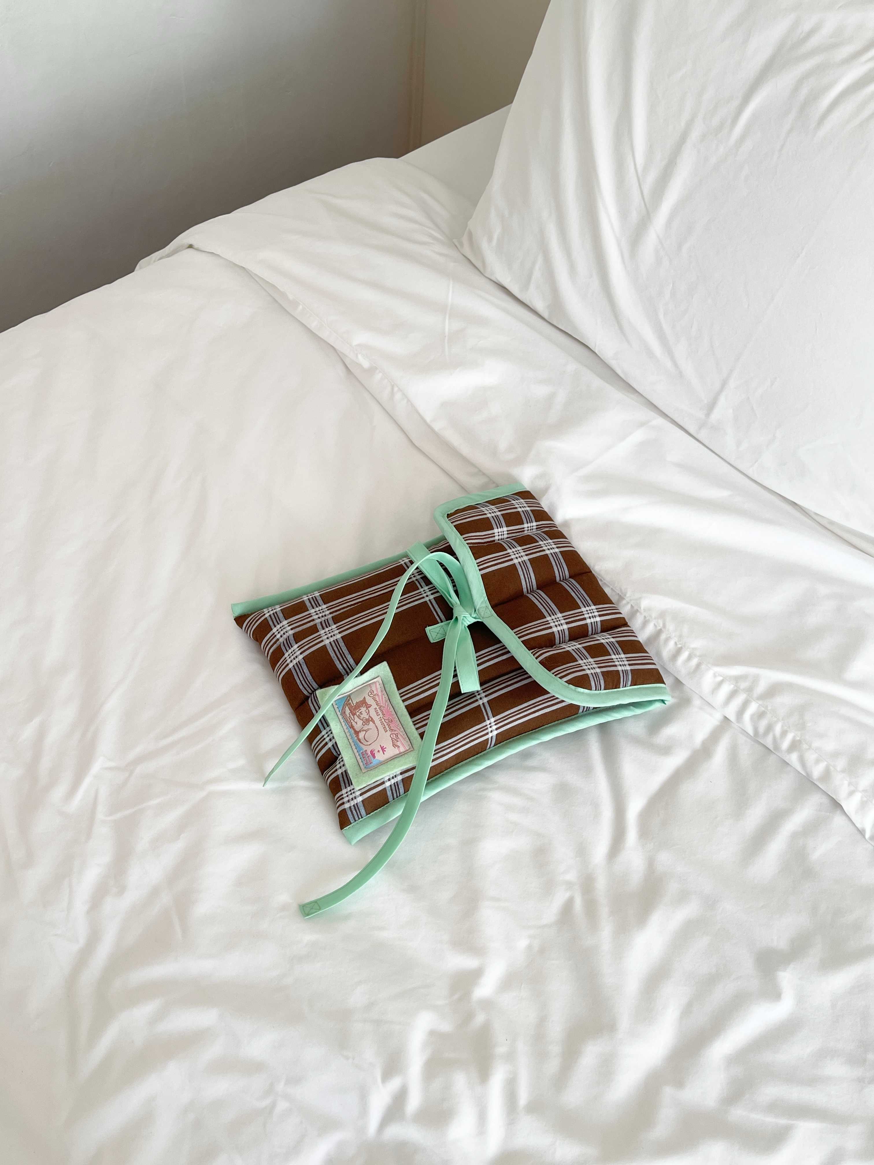 chocolate mint book sleeve 🍫🍀