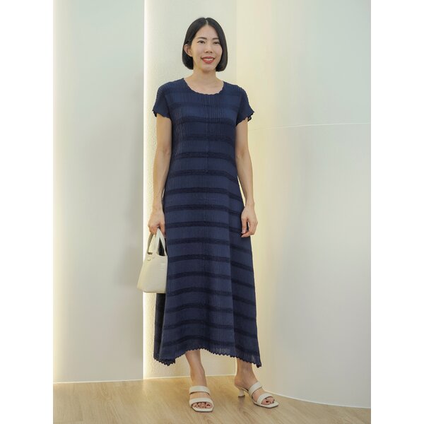 CLEARANCE SALES!! 2MUAY รุ่น GA92113 ผ้า Matte เดรสอัดพลีท CLASSIC CAP SLEEVE PLEATED DRESS 5 สี ...