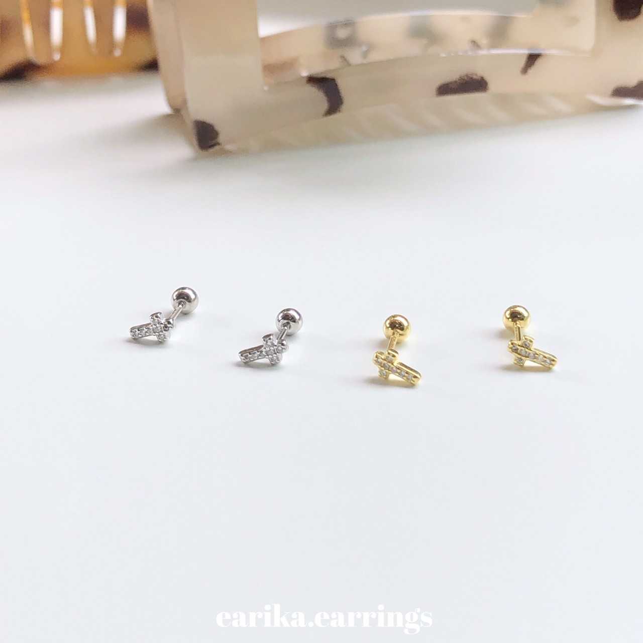 earika.earrings - gem cross piercing  จิวหูเงินแท้ไม้กางเขน (มีให้เลือกสองสี) (ราคาต่อชิ้น)