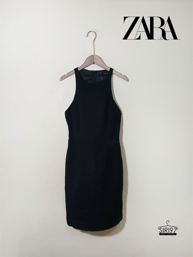 เดรสกระโปรงทำงานคอกลมกล้าม ZARA สีดำ สภาพ75% มีสีดรอปลง