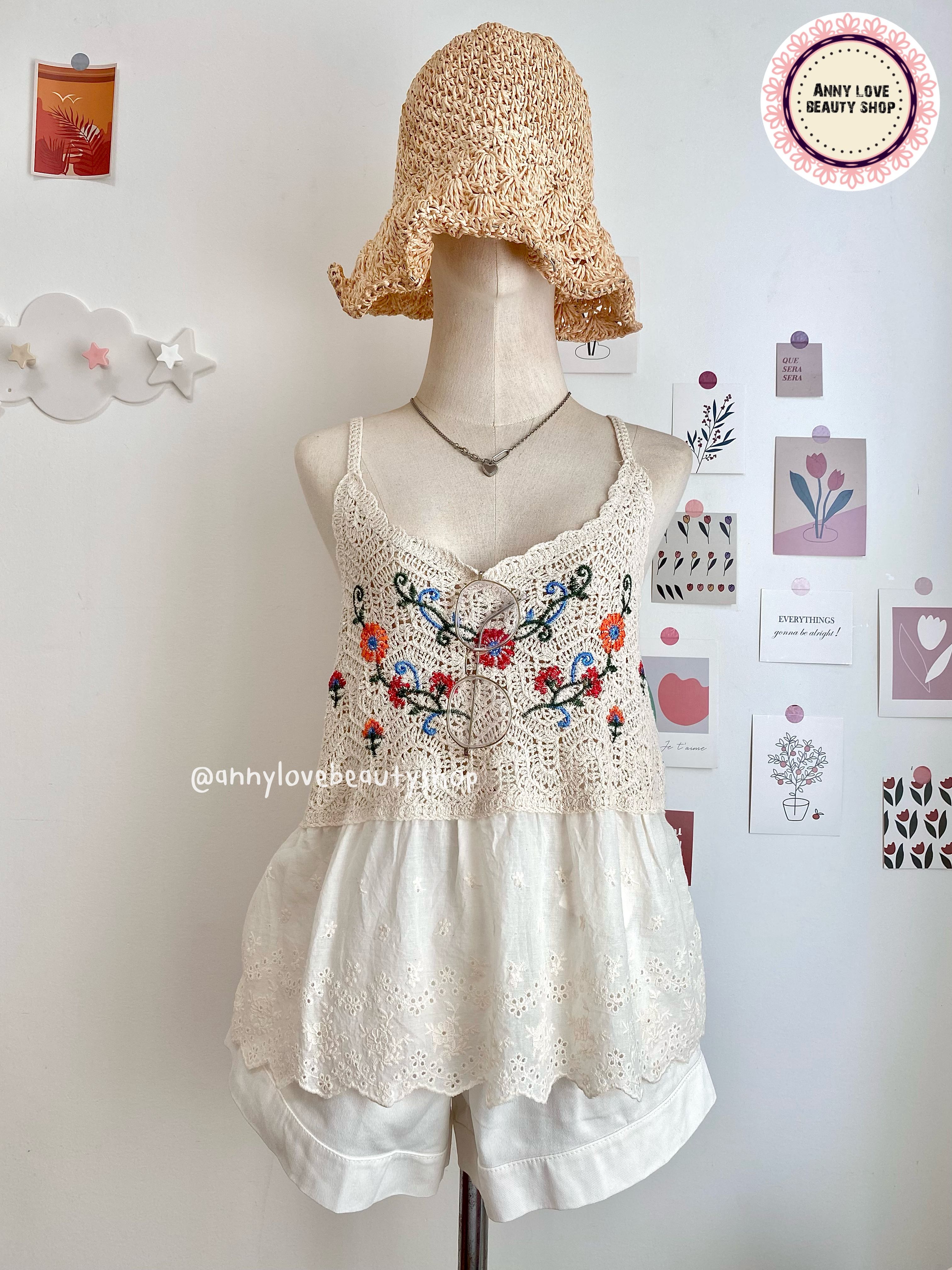 เสื้อสายเดี่ยวถักไหมพรม แต่งระบาย