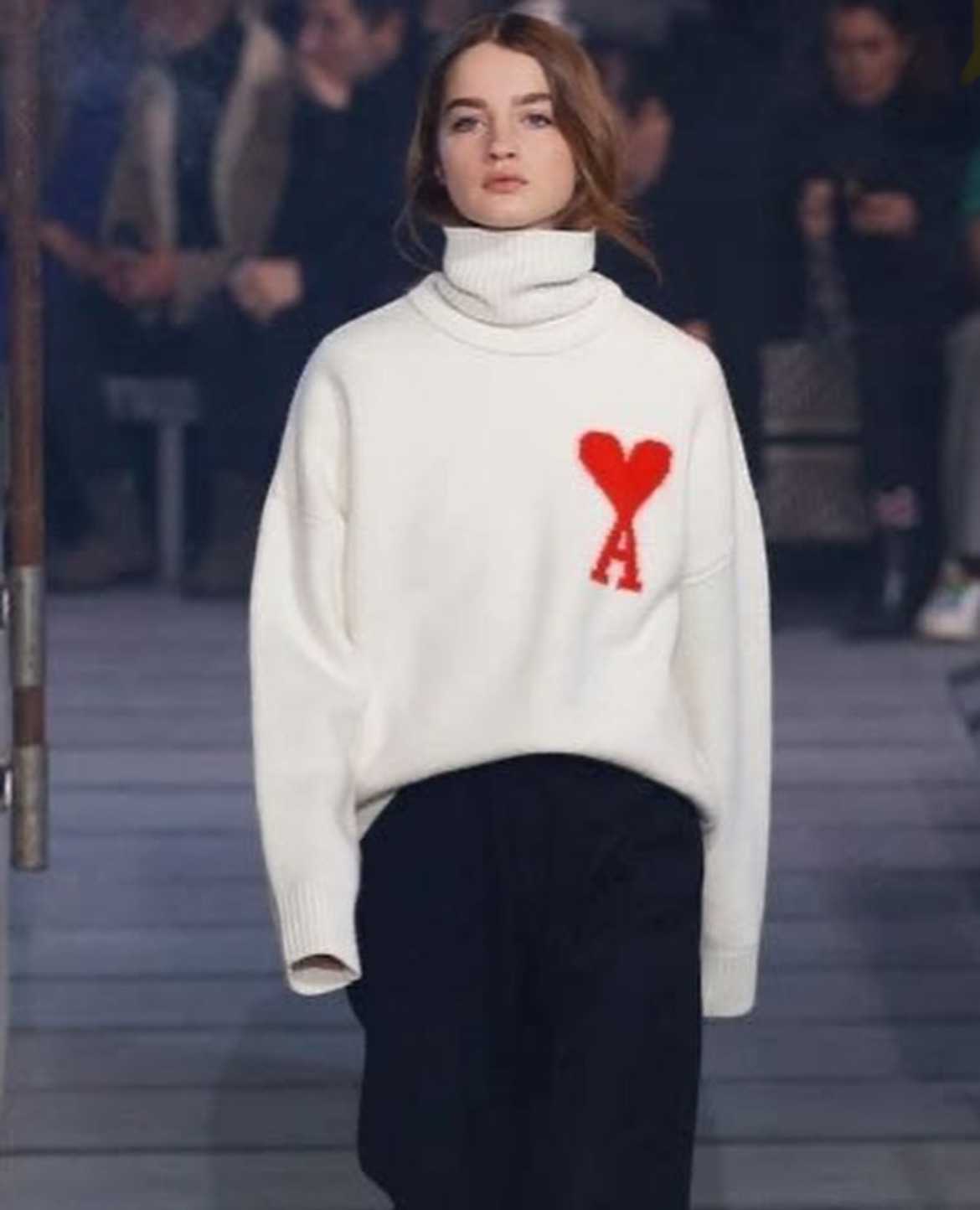 AAMI TURTLE NECK SWEATER