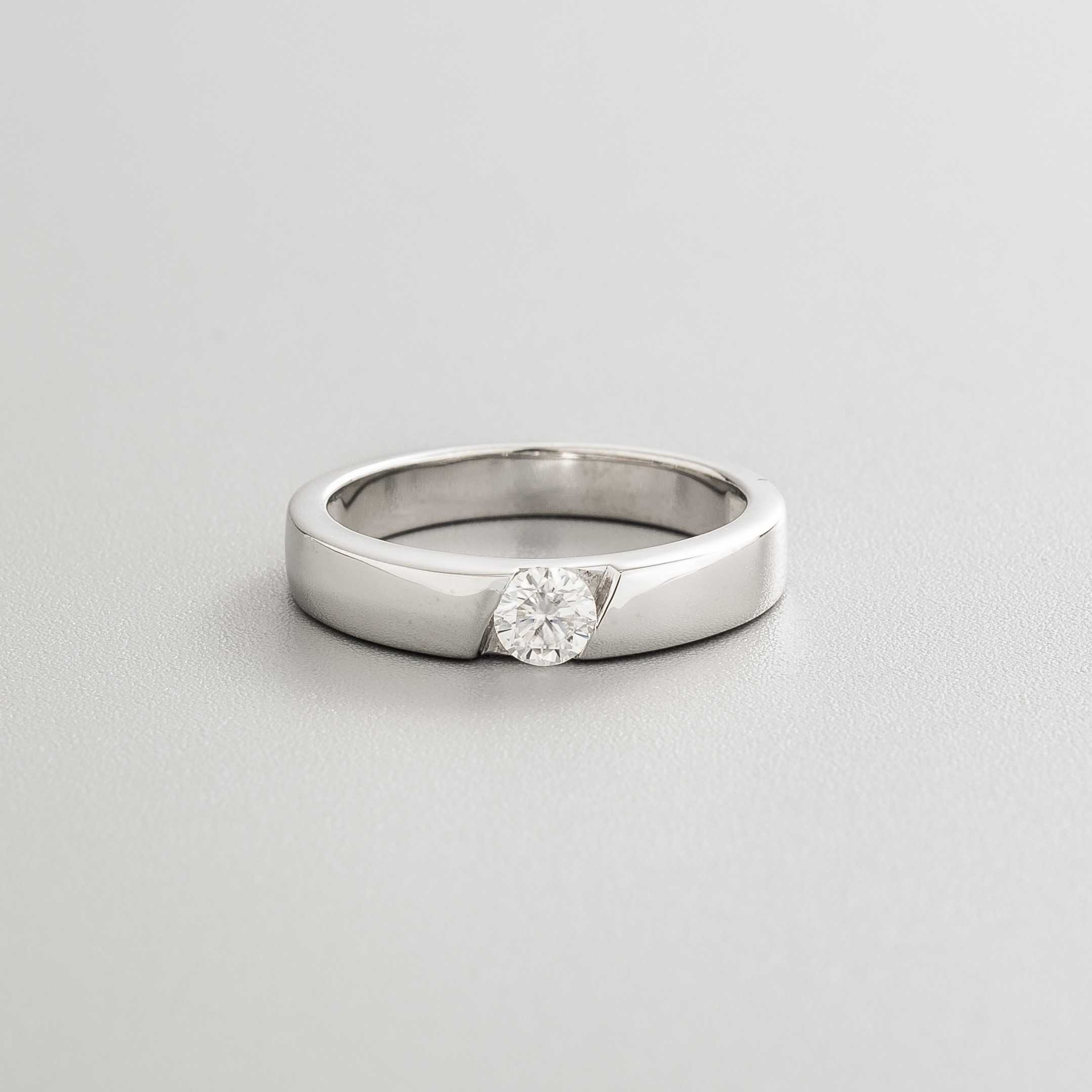 Minimal 1 Unisex Solitaire Ring