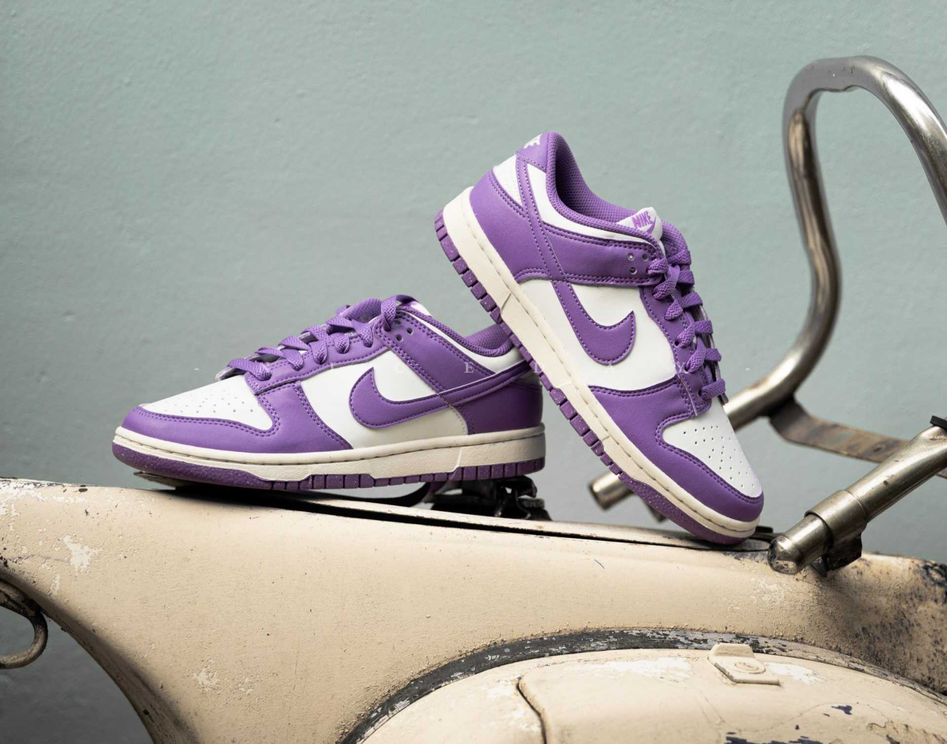 Nike​ Dunk Low