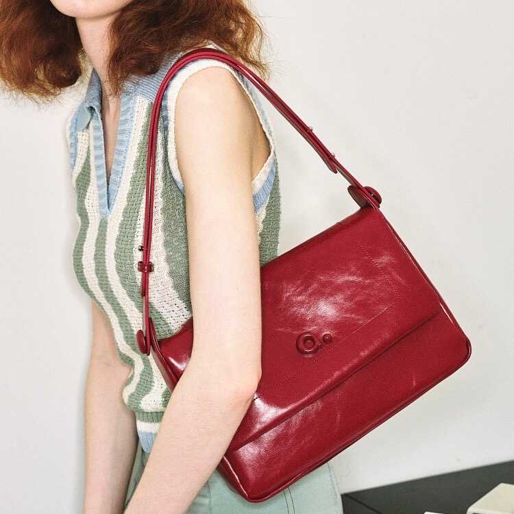 MUVA | messenger donut bag (preorder 7-14 days)