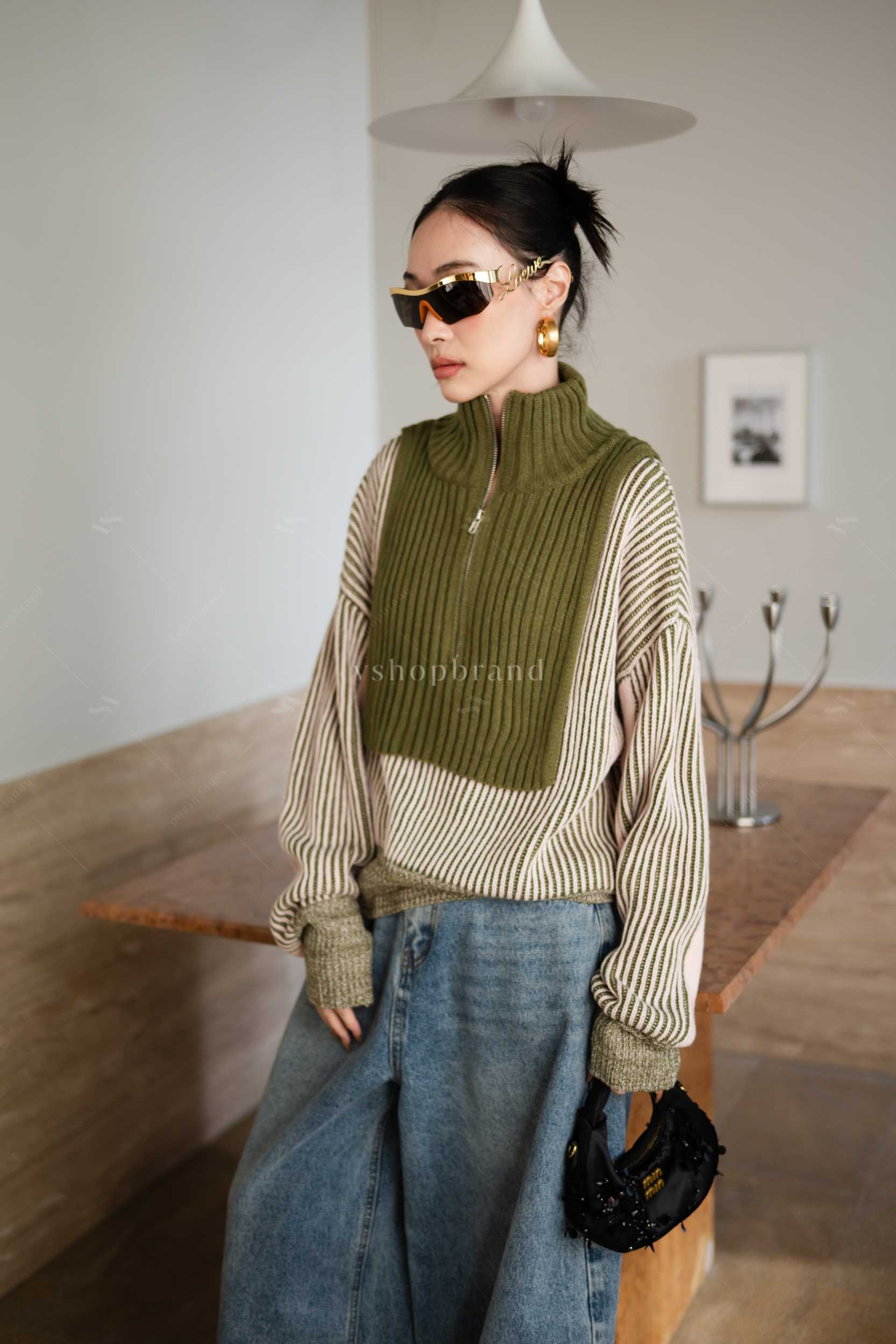 เสื้อไหมพรมแขนยาวทูโทน ซิปคอ 