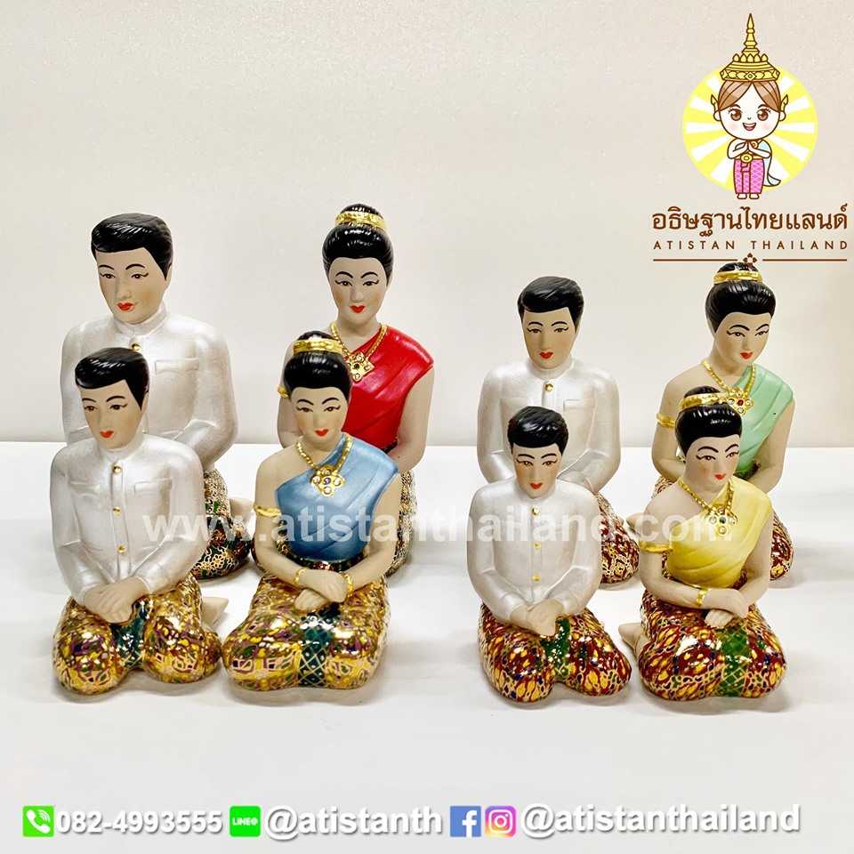 บ่าวชายหญิงเบญจรงค์
