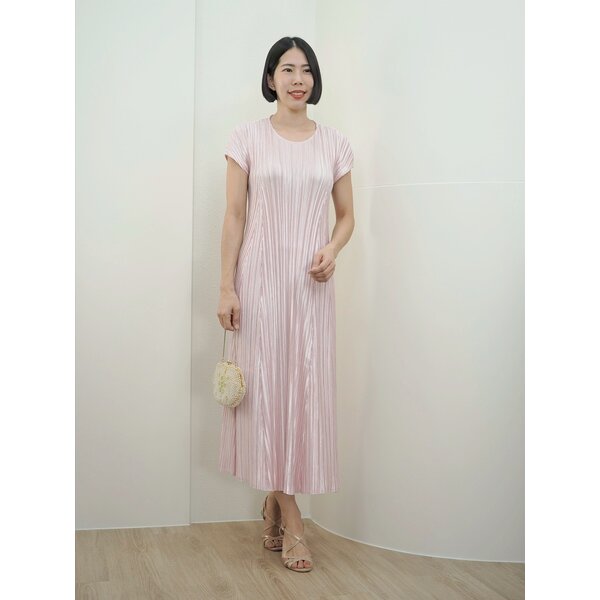 2MUAY รุ่น GA92120 เดรสอัดพลีท ROUND NECK METALLIC SATIN PLEATED DRESS 8 สี FREE SIZE