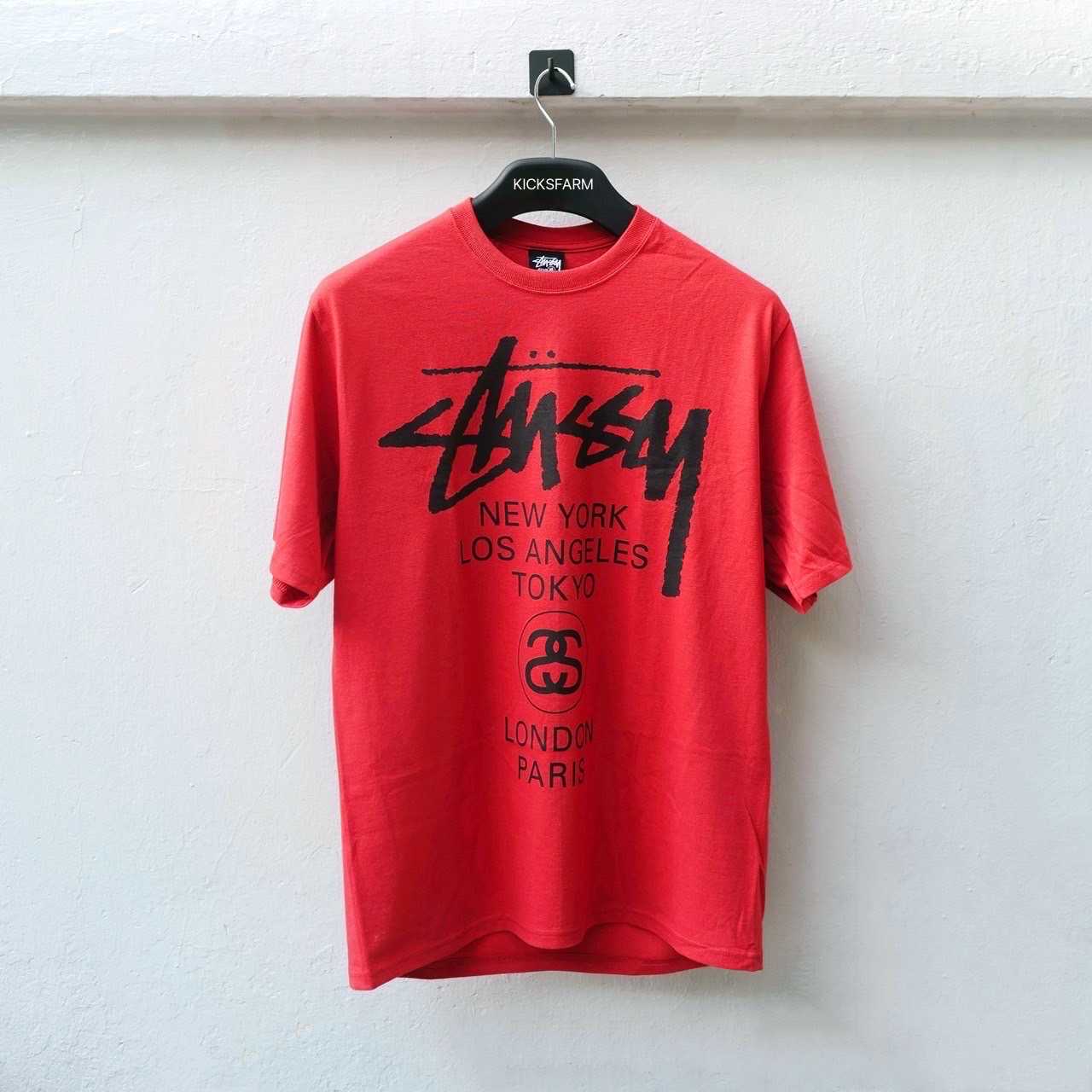 STÜSSY WORLD TOUR TEE - CAYENNE