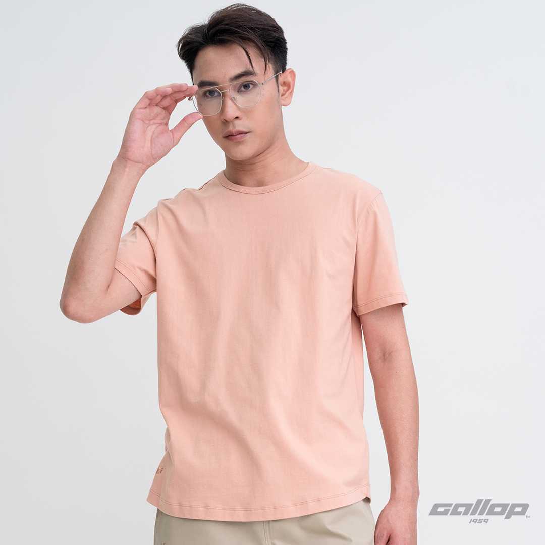 GALLOP : Men's Wear เสื้อยืดคอกลม (Round-necked) รุ่น ชายโค้ง GBT9002 สี Soft Orange