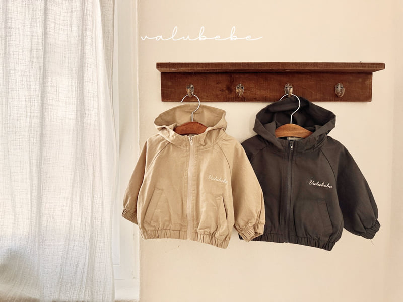 Windbreaker Hood Jumper (pre-order)