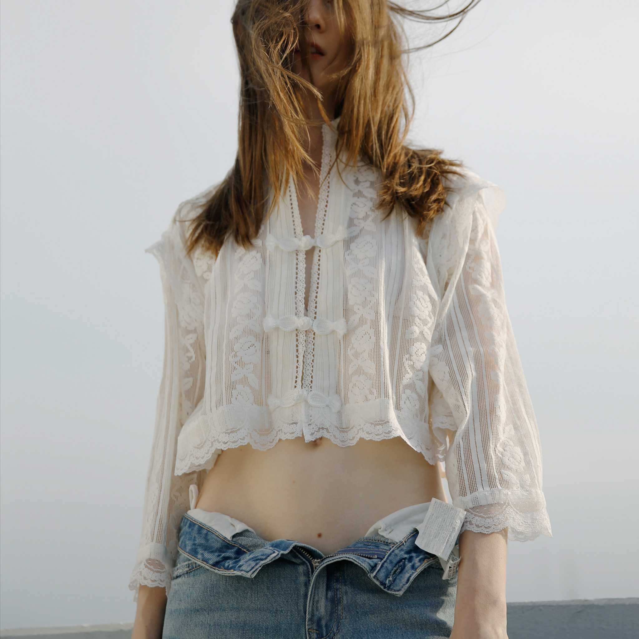 Rotsaniyom Knot Buttons Lace Top (Pre-order)