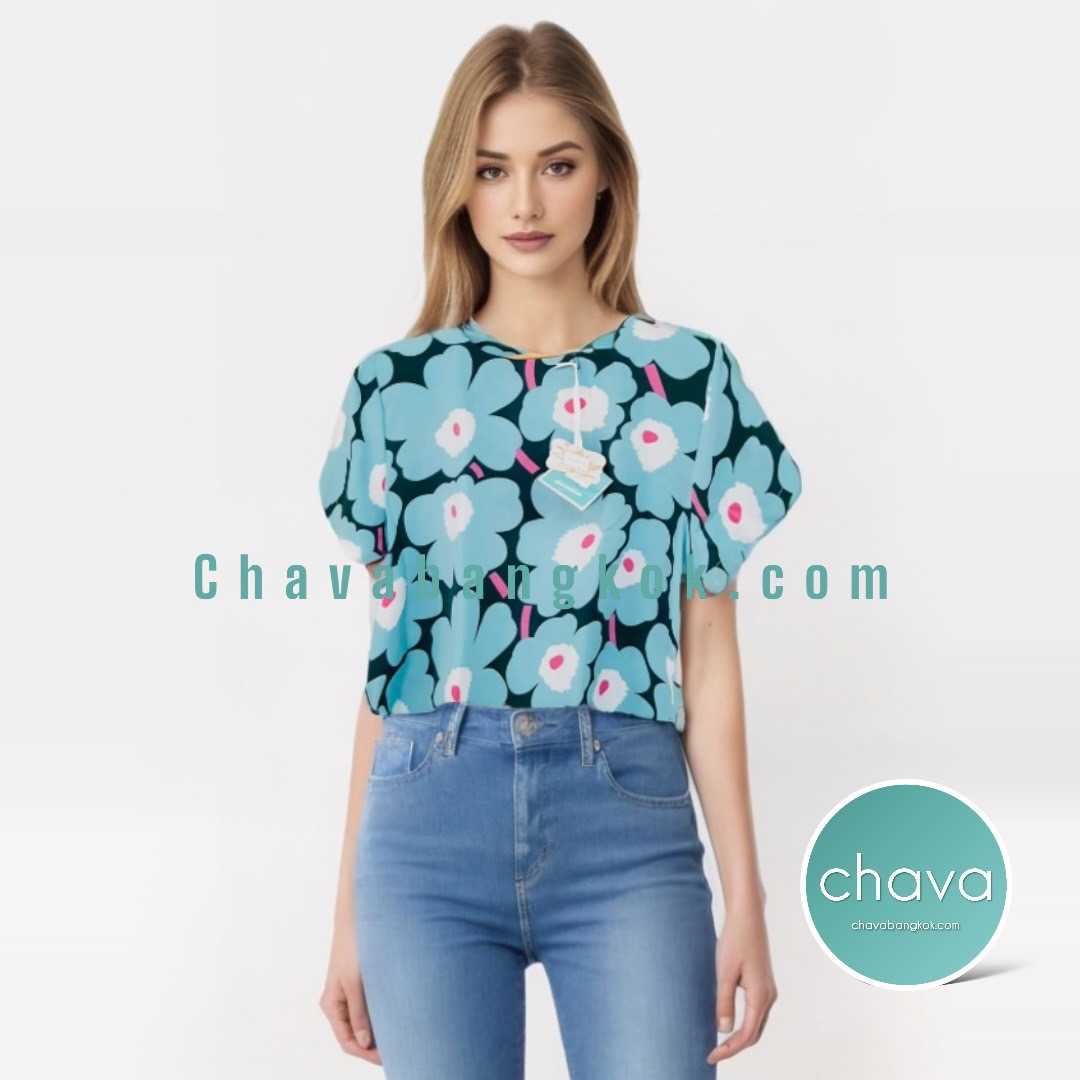 NEW!! เสื้อ Top / BLOUSE (สีฟ้า) คอกลม ลายดอกไม้มาลิเมกโกะ กระดุมหลัง