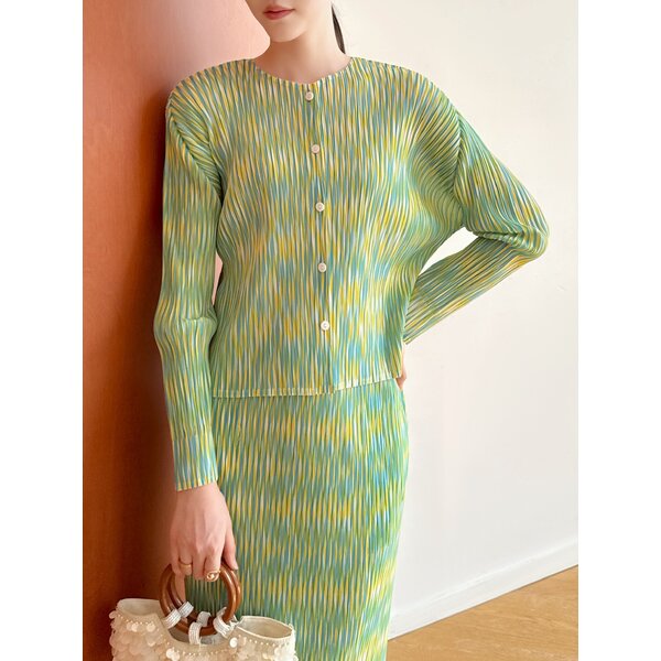 2MUAY รุ่น GJO11518 เสื้ออัดพลีท BUTTON FRONT PRINTED PLEATED TOP / CARDIGAN สีเขียวเหลือง FREE SIZE