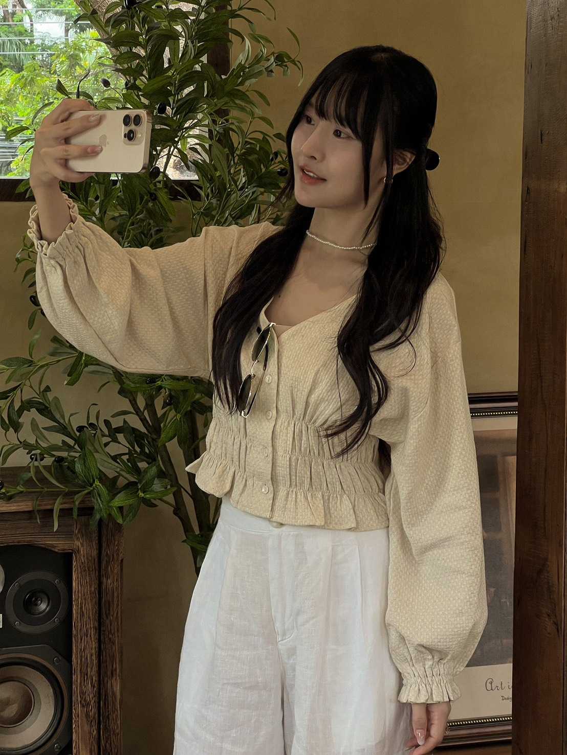 Mag no lia แมกโนเลีย เสื้อแขนยาวคอวีสม็อคเอว
