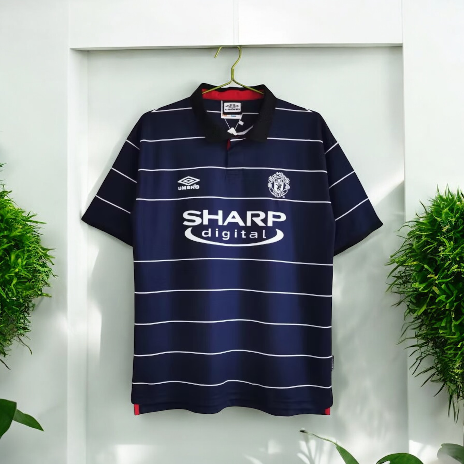 Manchester United away kit 1999/2000