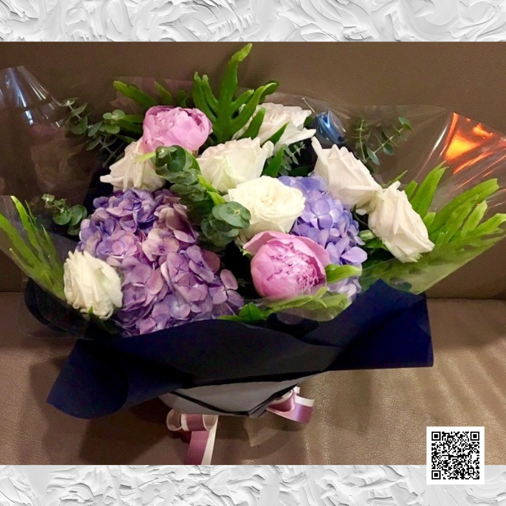 ช่อดอกไม้สด  Blooming Elegance 9