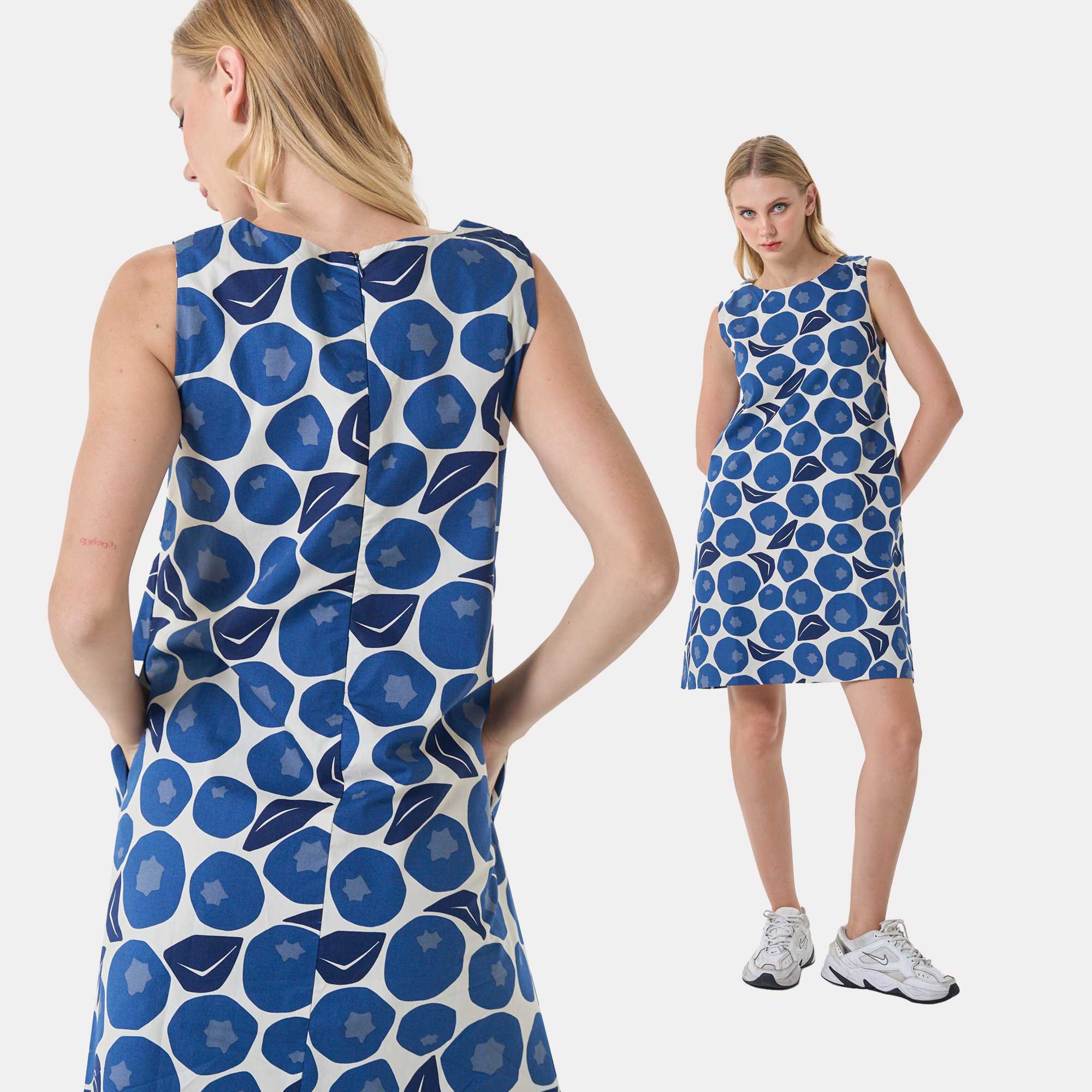 BIRUCHU DREAMER DRESS : เดรสสั้นทรงเอ ผ้าคอตตอน ลาย Blueberry มีซับใน