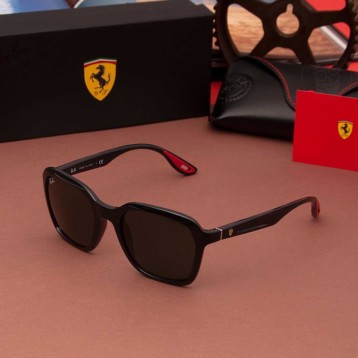 SCUDERIA FERRARI COLLECTION : Ray-Ban RB4343M F60171 SIZE 52 MM.