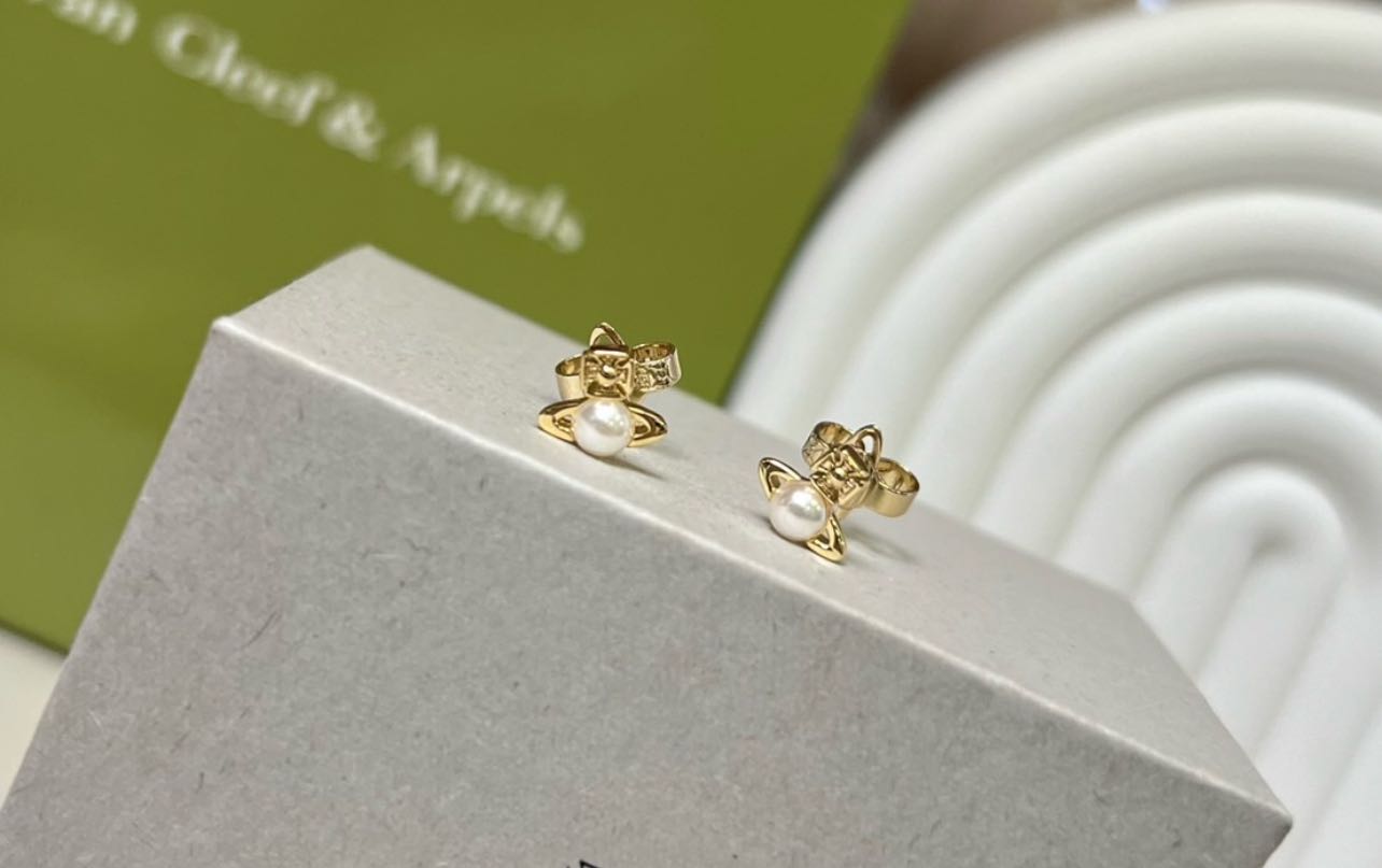 ต่างหูวิเวียนมุกแบบจิ๋ว ขายดีมากกก✨งาน1:1