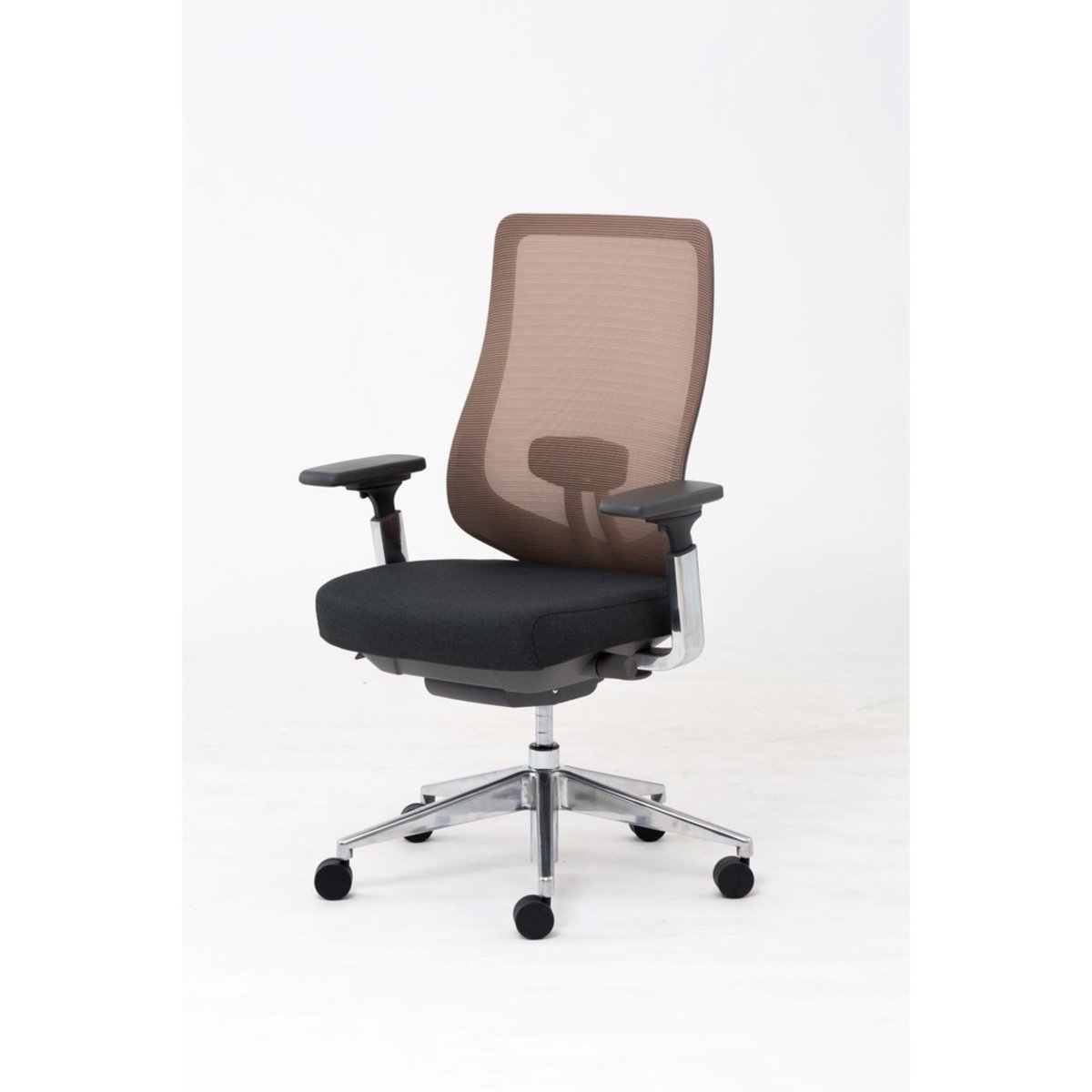 Modernform เก้าอี้ Series16 Premium พนักพิงกลาง เท้าแขนปรับ4D เบาะผ้าดำ พนักพิงตาข่าย ขาอลูมิเนียม