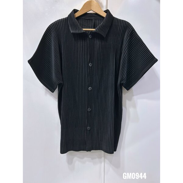 UNISEX 2MUAY รุ่น GM0944 เสื้ออัดพลีท THICK SHIRT PLEATED TOP สีดำ FREE SIZE
