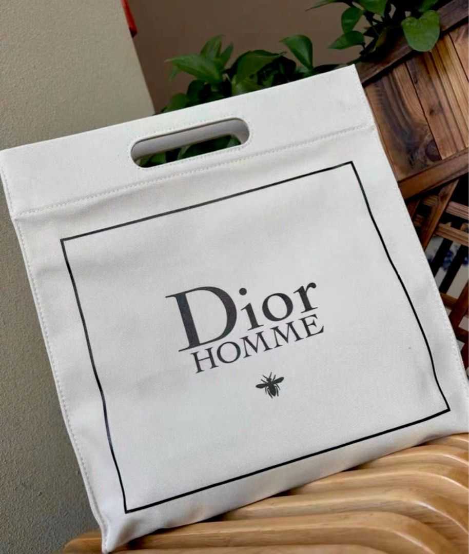 Dior Homme Canvas Bag พร้อมถุงกระดาษผูกโบว์