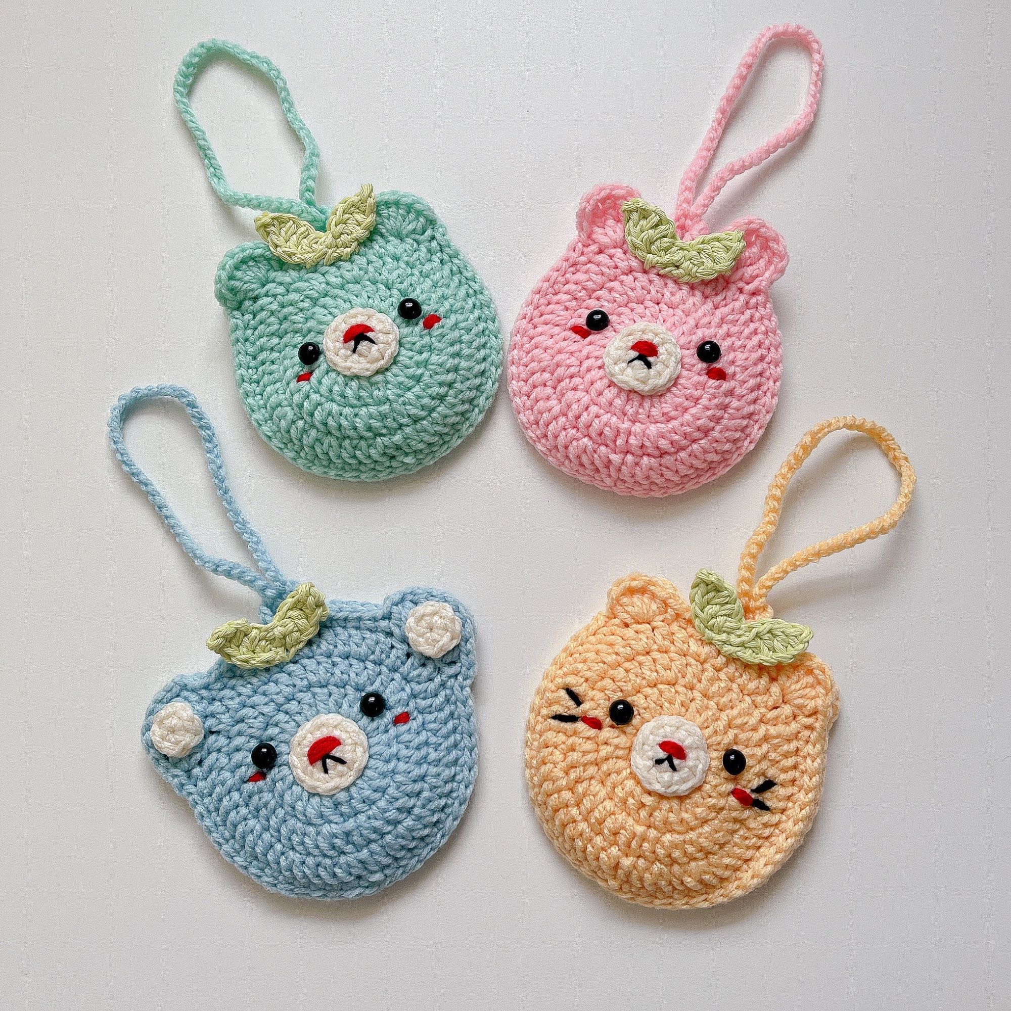 [พร้อมส่ง!] กระเป๋าหมีถักมือ