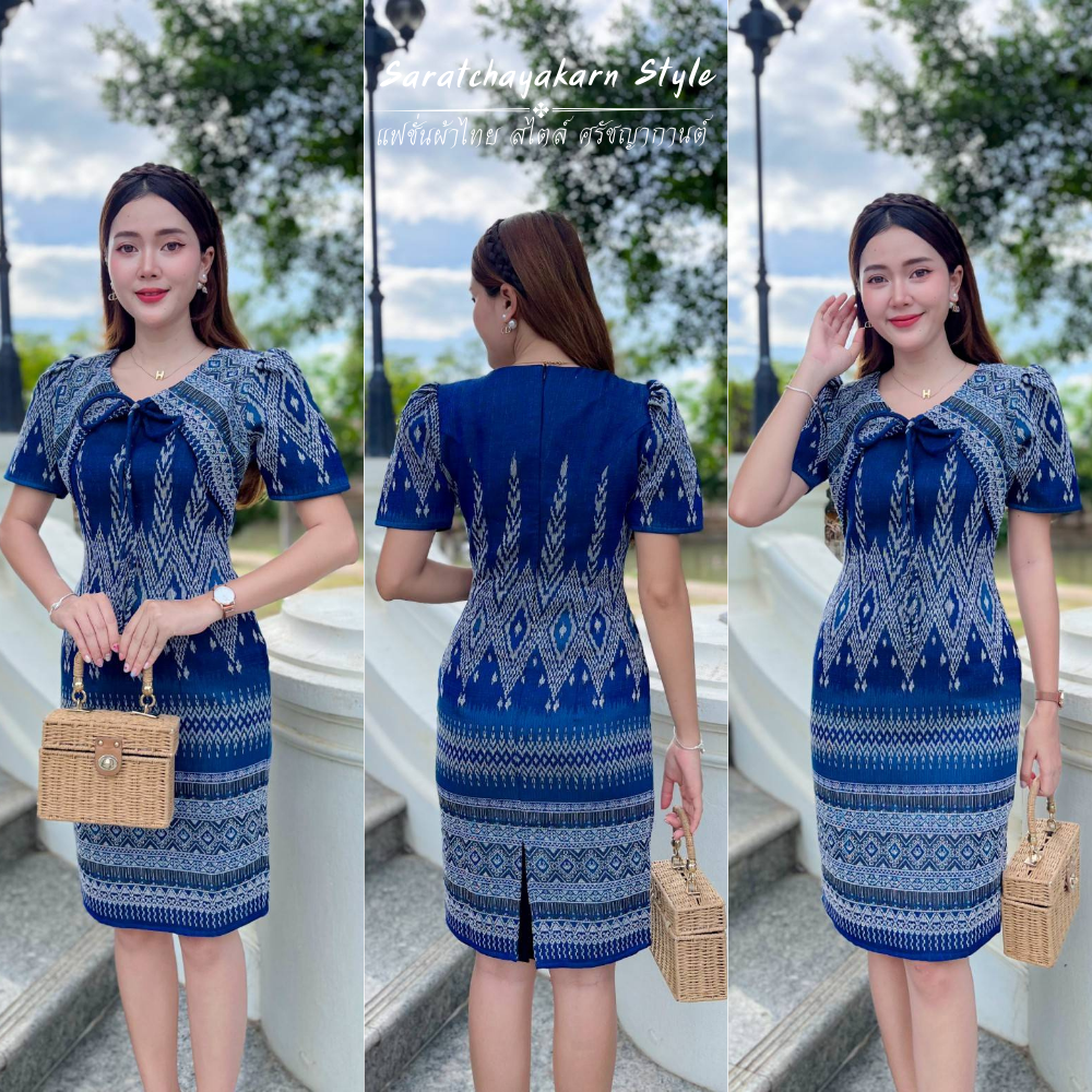 ชุดเดรสผ้าทอลาย เนื้อฝ้าย สีกรม แต่งกั๊กโบว์ไส้ไก่สามารถผูกเองได้ งานตีเกร็ดหน้าหลัง ใส่ได้หลายโอกาส