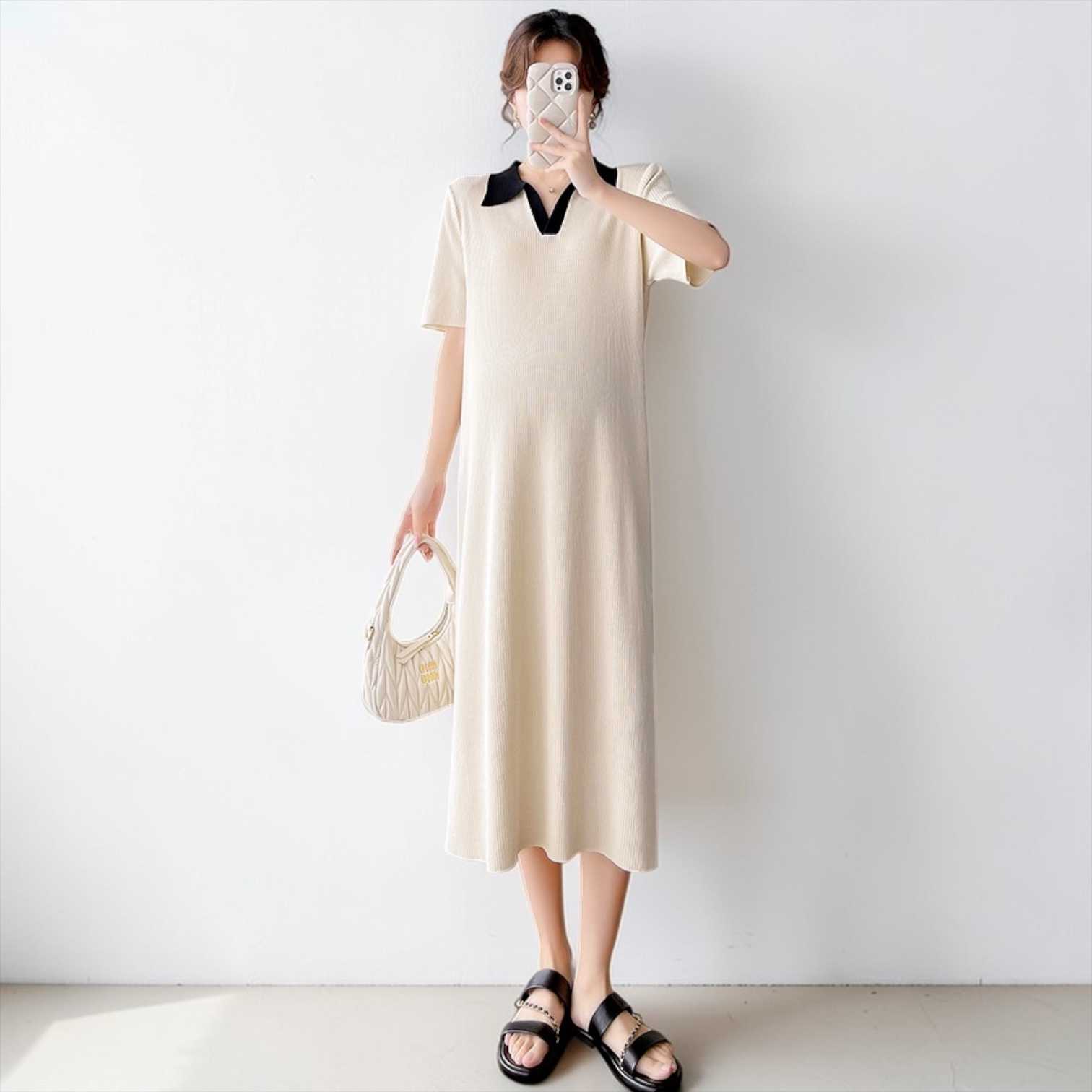 เปิดให้นมได้ - เดรสยาวโทนสีสุภาพแบบเรียบร้อย ผ้านิตติ้งนิ่มนุ่ม ใส่สบายและไม่บาง - สีครีม