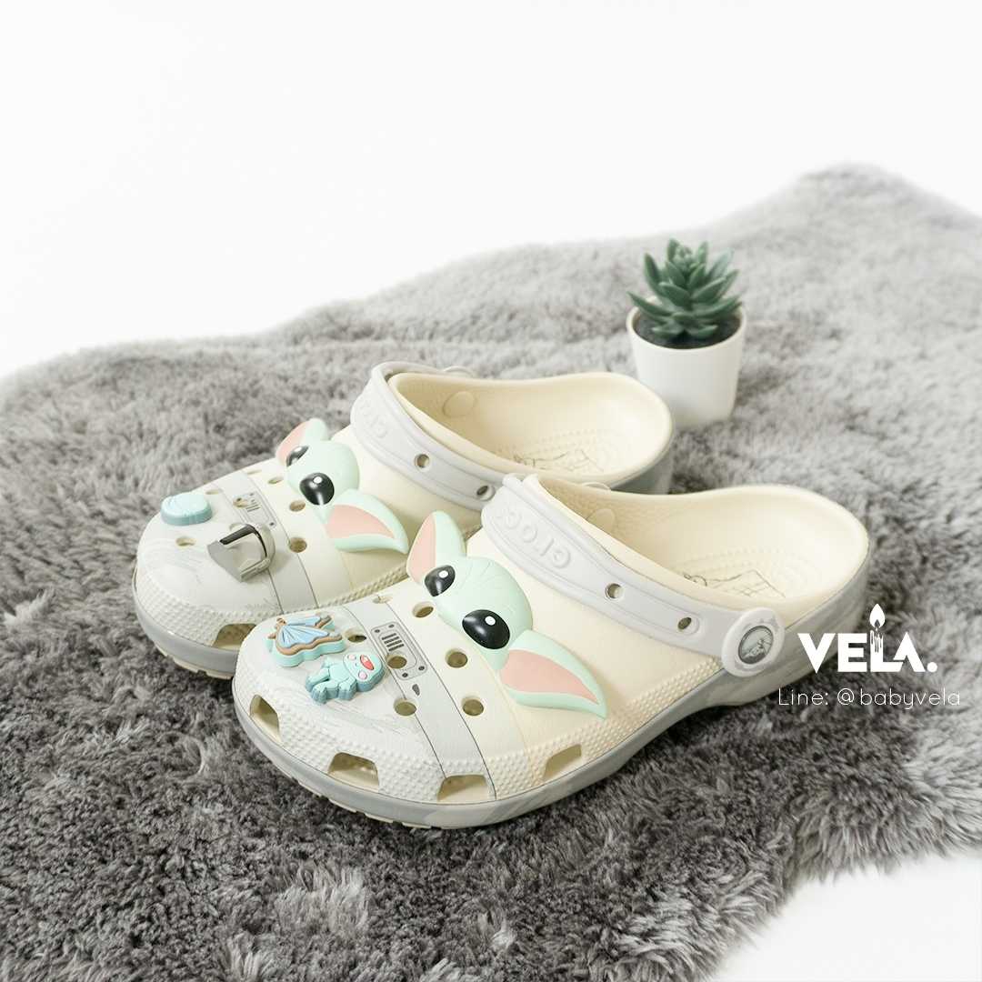 Crocs Star Wars Grogu™ Classic Clog (Bone)