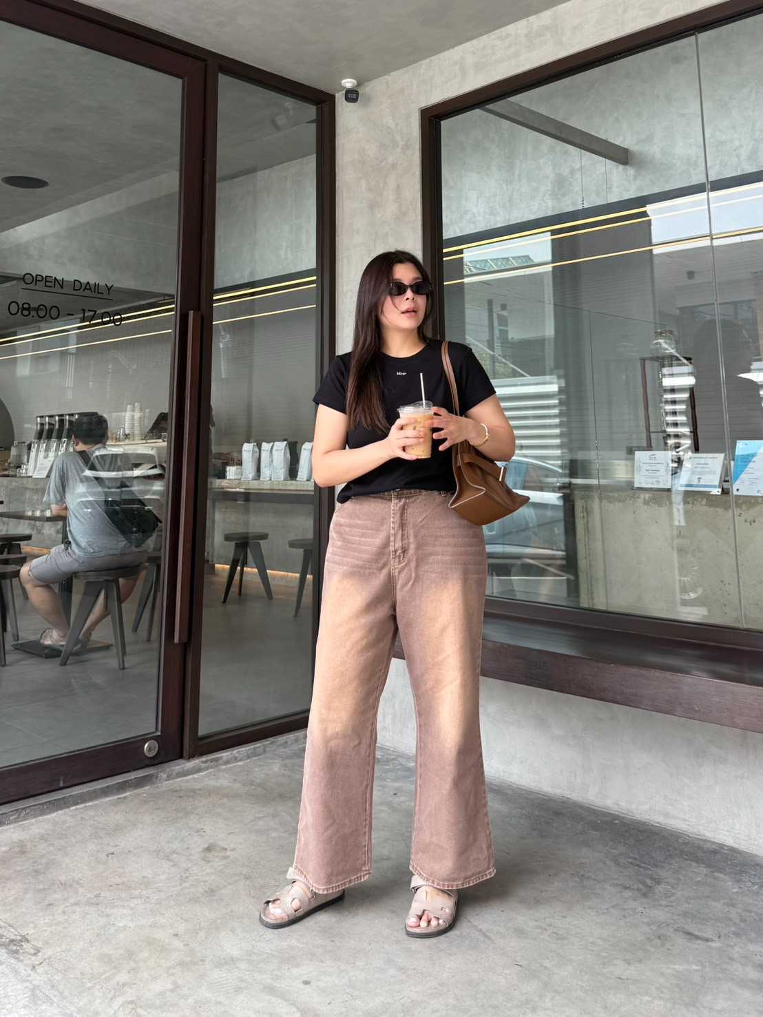 TAWNY JEANS