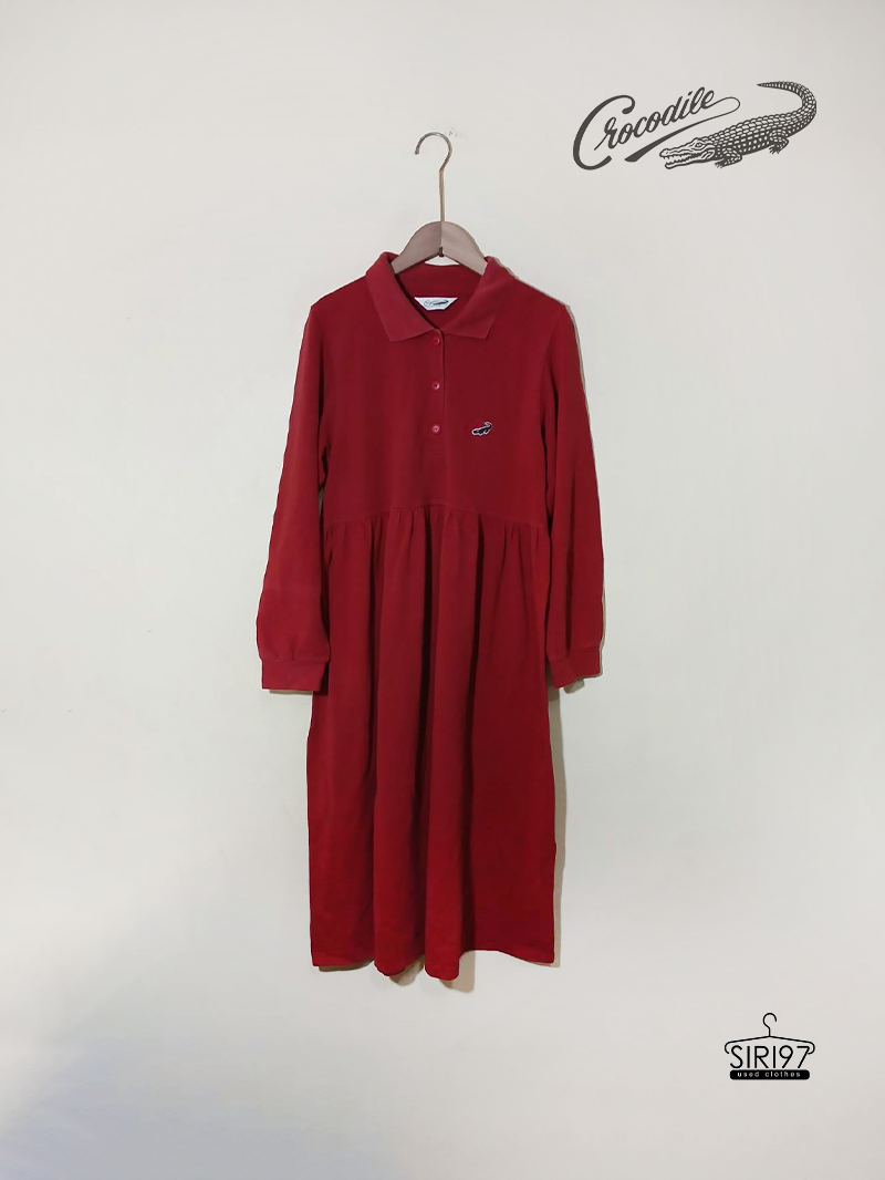 เดรสกระโปรงคอปกแขนยาว Crocodie สีแดง สภาพ70% มีสีดรอปลง