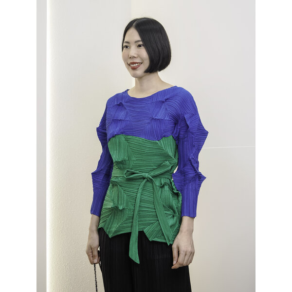 อกถึง42 ยาว22.5นิ้ว 2MUAY GM6671 เสื้ออัดพลีท ผ้าMatted TWO TONE ZIGZAG PLEATED TOP 7 สี FREE SIZE