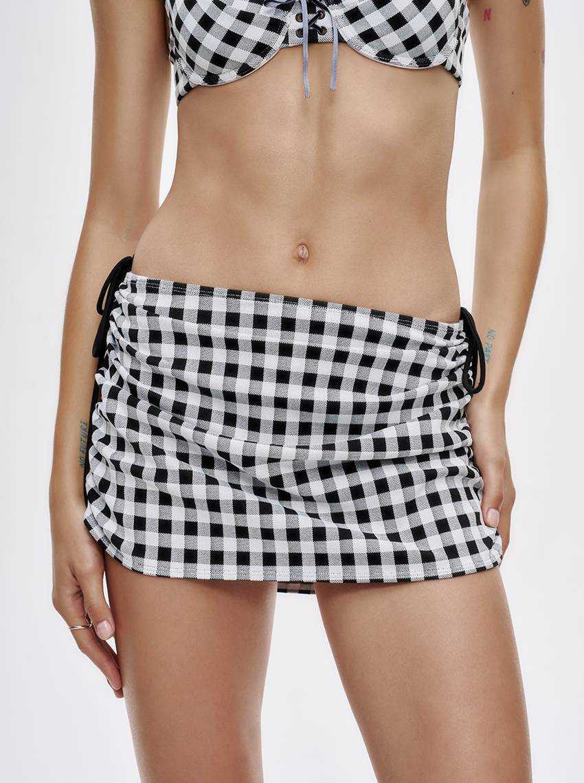 SWIM SS 25 | CHERRY ON TOP กระโปรงคลุมว่ายน้ำ Nottingham รหัส SXW24006BK - สีดำ