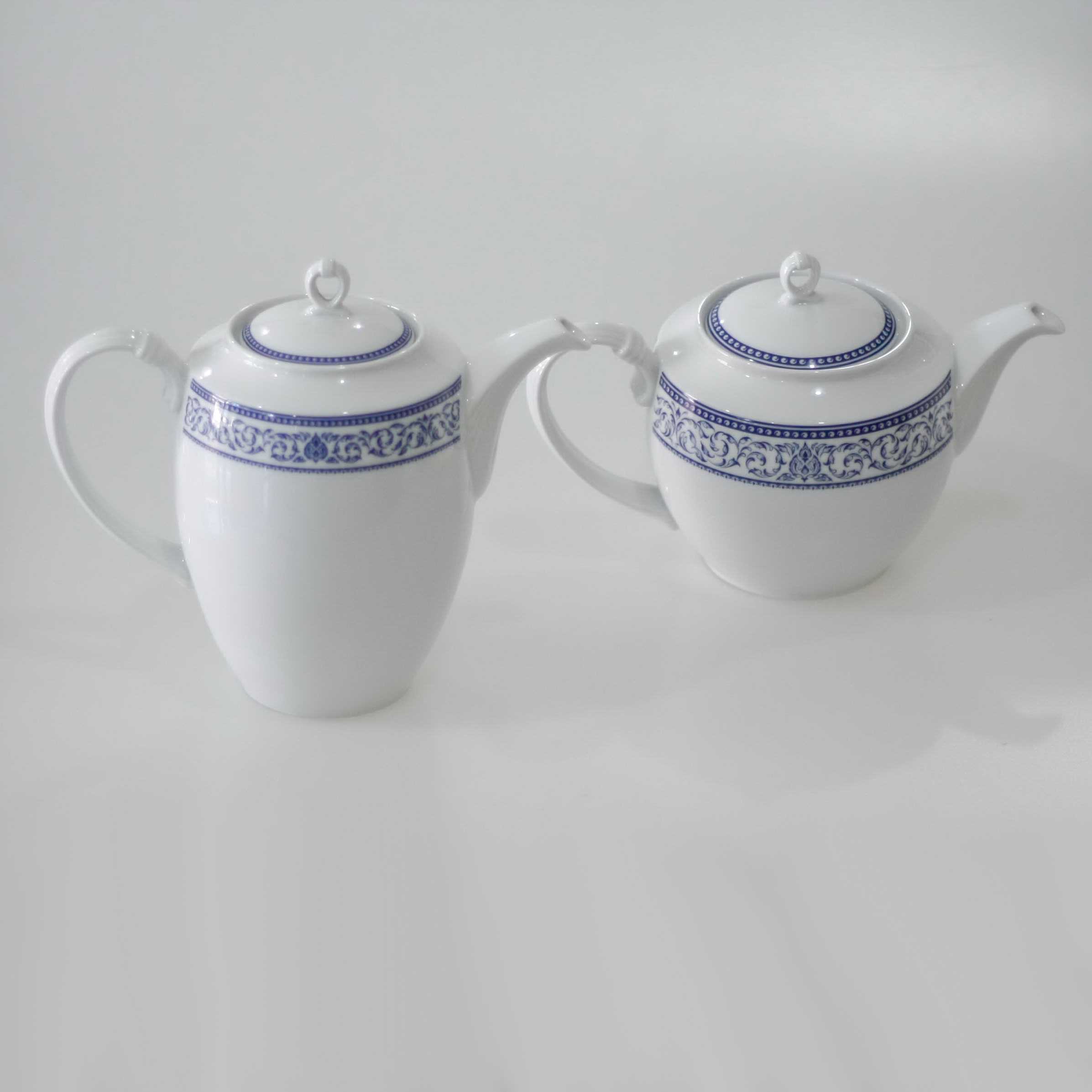 โถชา / โถกาแฟ กระเบื้องปอร์ซเลน ลายกนก ลายขอบสีน้ำเงิน รอยัล ปอร์ซเลน Royal Porcelain