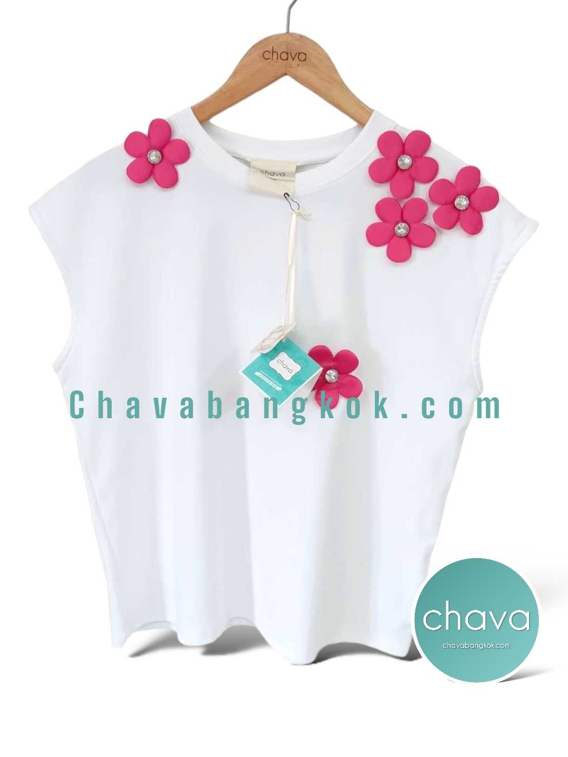 NEW!! เสื้อยืด สีขาว คอกลม ปักดอกไม้สีชมพู และเพชร