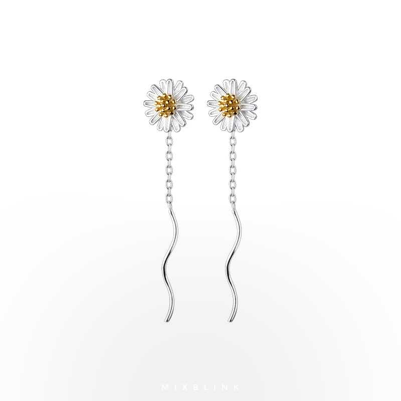 ต่างหู Daisy - ส่งฟรี EMS ( เงินแท้ 92.5% )
