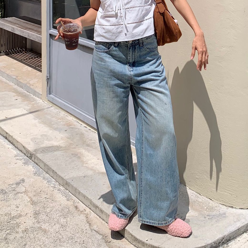 Fade loose jeans 