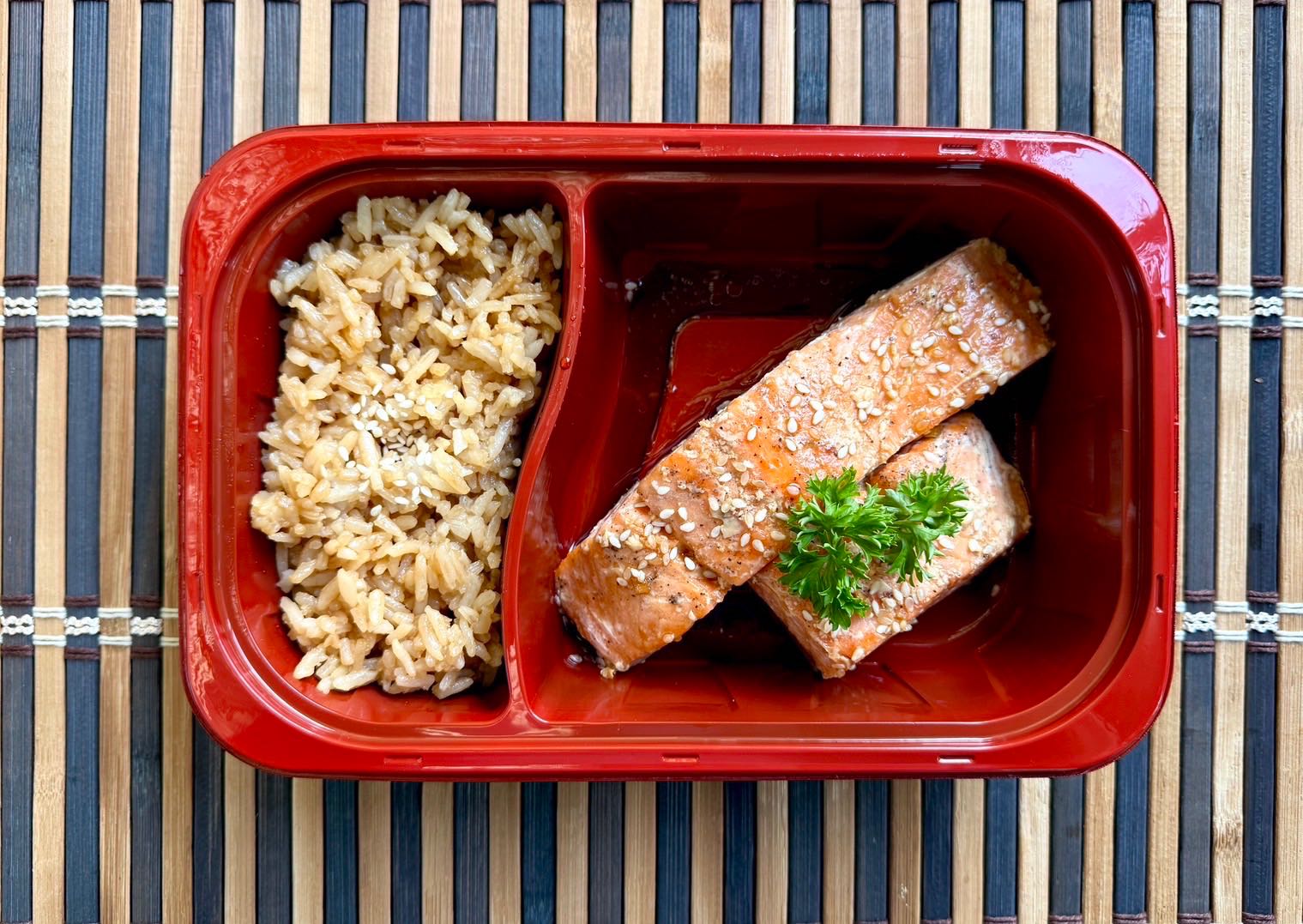 HighPro Garlic Rice with Salmon Soy Sauce