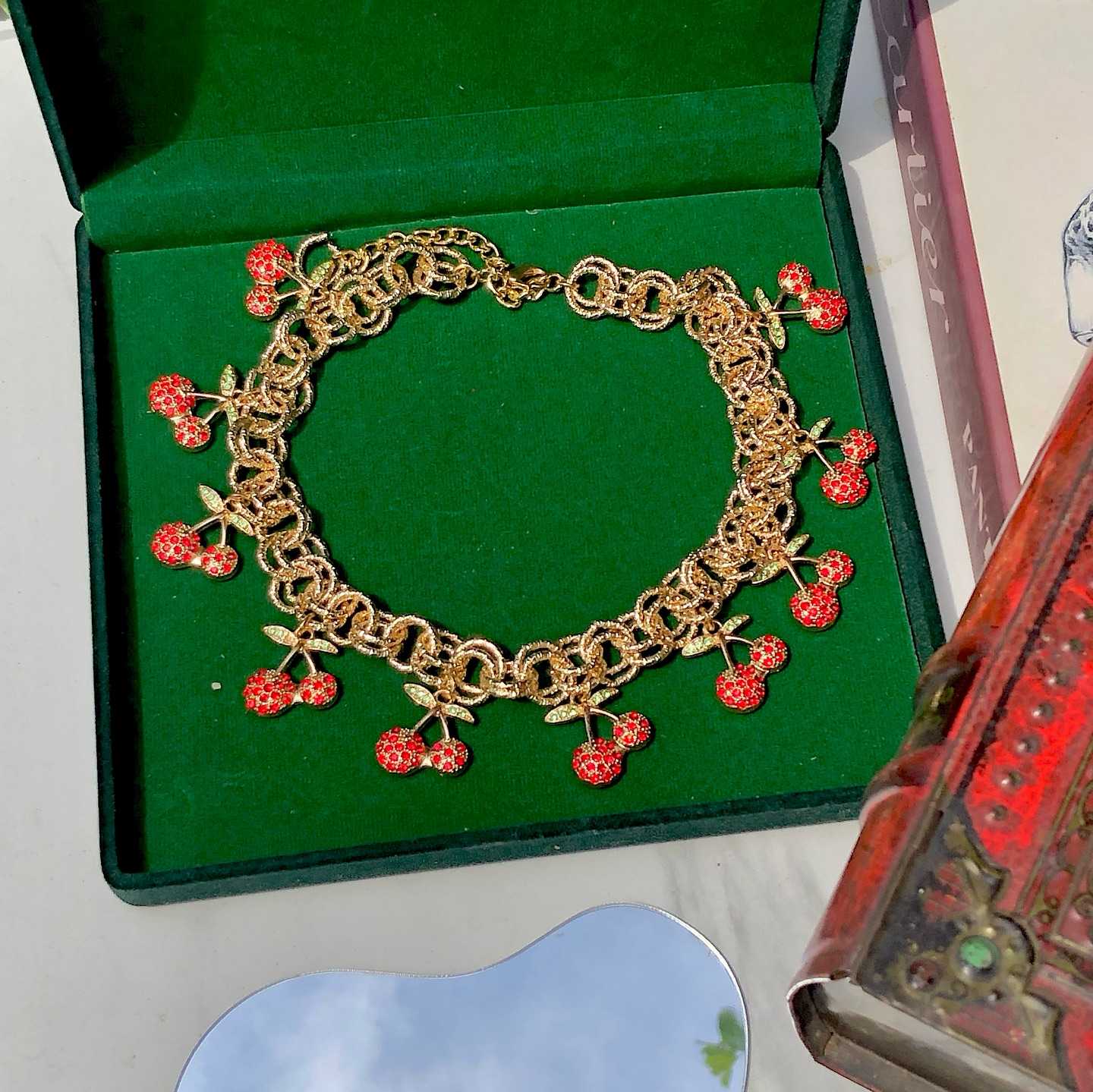 Beautiful Lovely Sparkling Cherry Necklace 🍒✨👑 สร้อยคอห้อยจี้น้องเชอรี่สุดน่ารัก 😍🍒