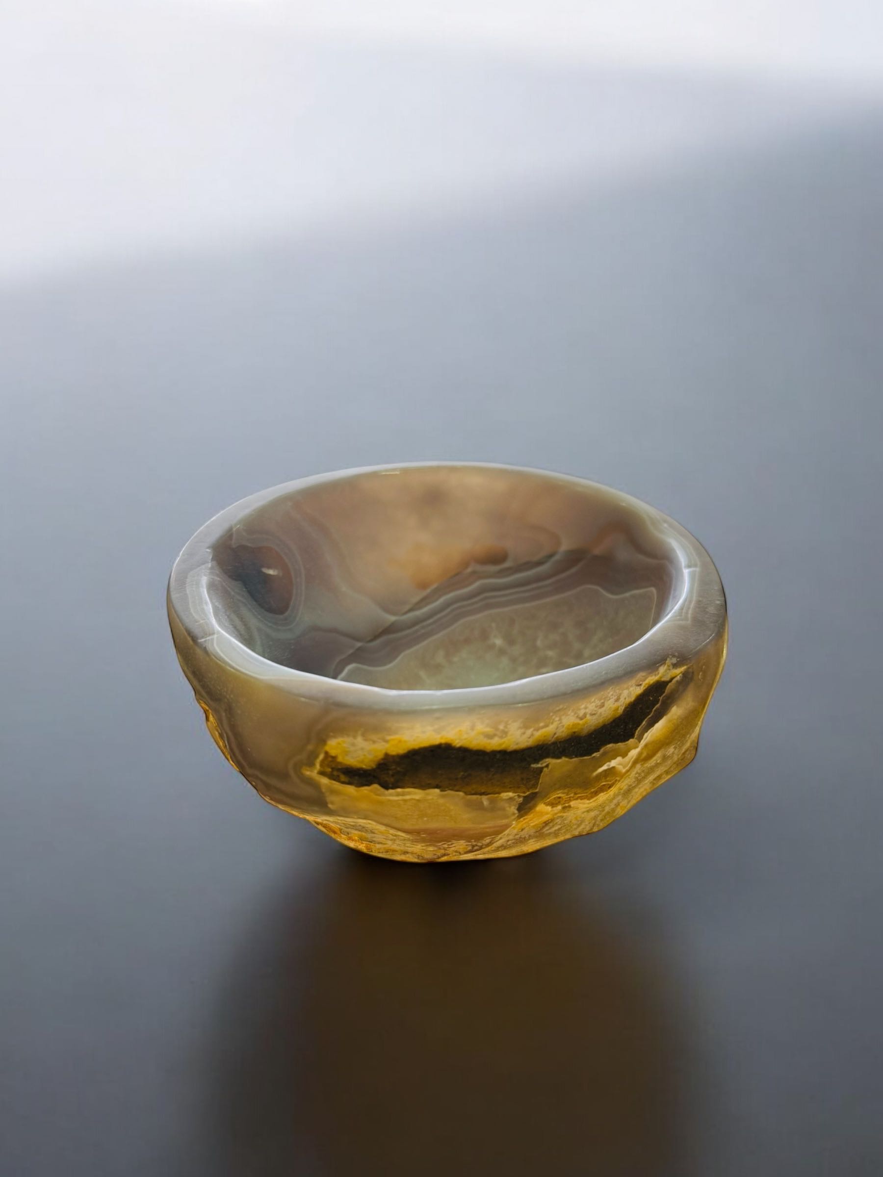 ชามรับทรัพย์อัญมณี Agate