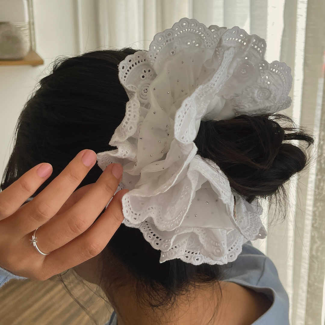 fleur scrunchie 🧚🏻